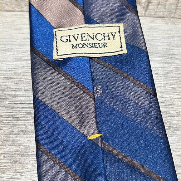 GIVENCHY Tie - Picture 4 of 8